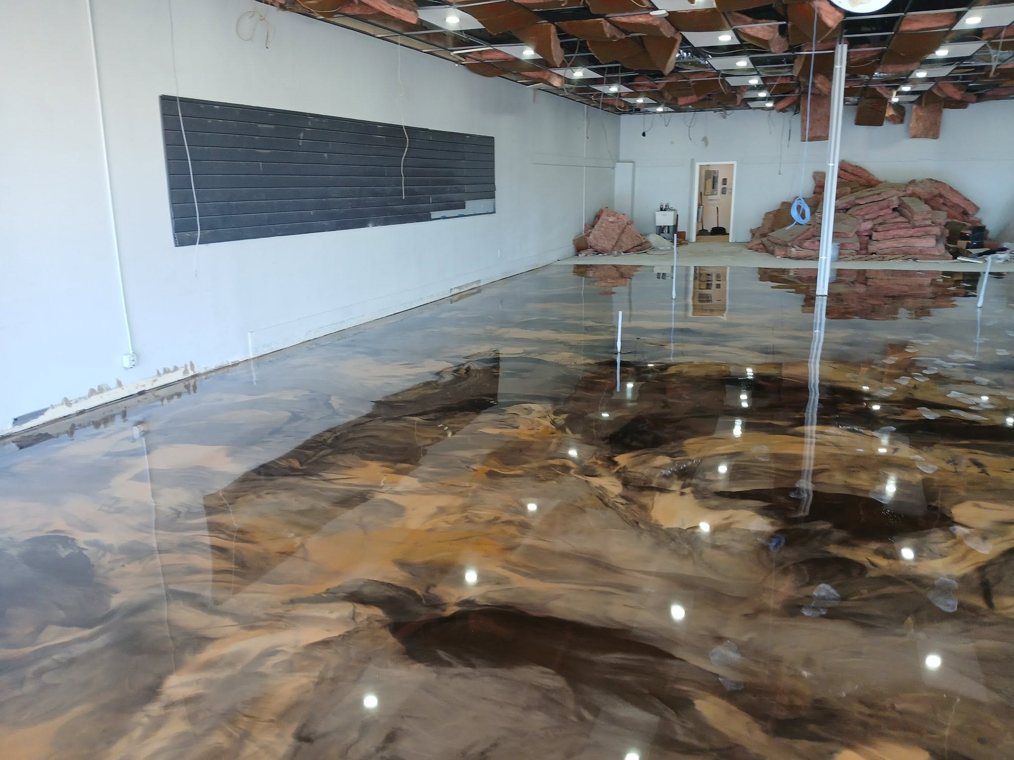 Stained concrete floor